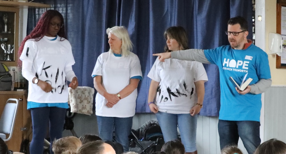 https://hopechurchtolworth.org/assets/280a9600.jpeg